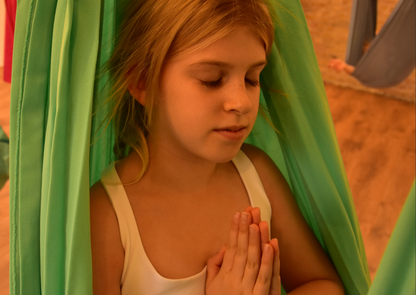 ouder kind aerial yoga | zondag 10u-11u